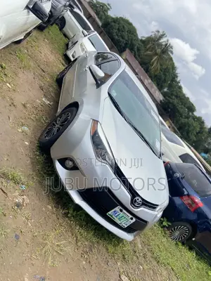 Toyota Corolla L 4dr Sedan (1.8L 4cyl 4A) 2015 Silver
