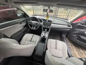 Honda Civic EX Hatchback 2018 Gray