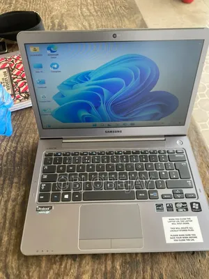 Laptop Samsung NP530U3C 4GB Intel Core i5 HDD 500GB