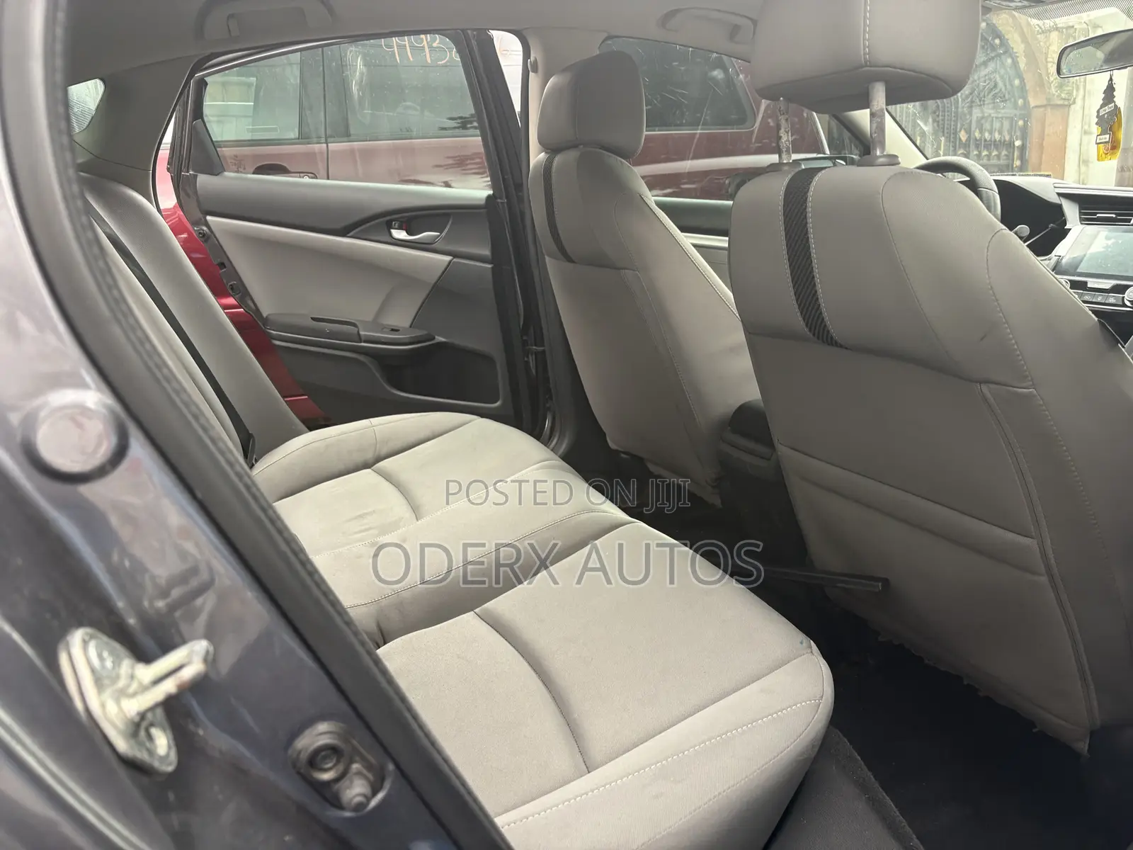 Honda Civic EX Hatchback 2018 Gray