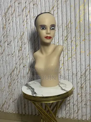 Mannequin Head