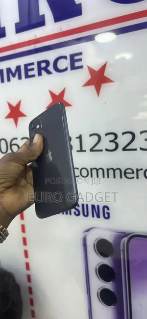 Apple iPhone 11 64 GB Black