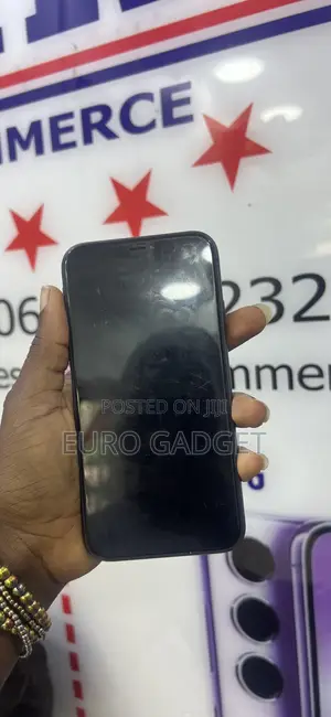 Apple iPhone 11 64 GB Black