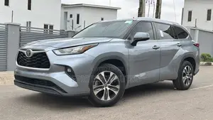 Toyota Highlander 2020 Blue