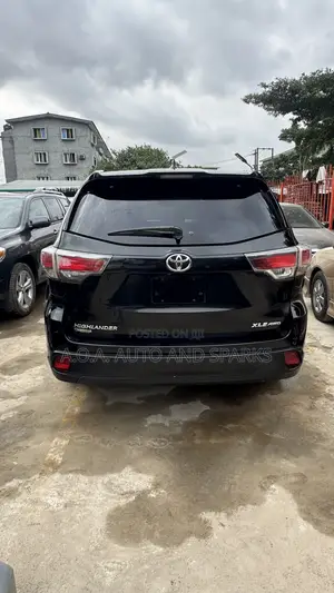 Toyota Highlander 2016 Black
