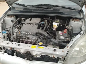 Toyota Yaris 2004 Silver