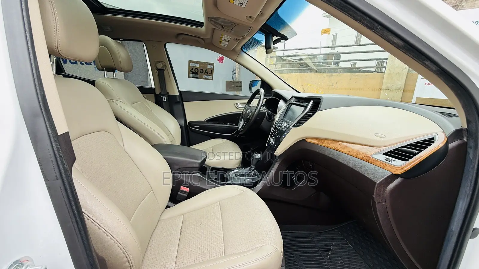 Hyundai Santa Fe 2014 White