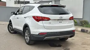 Hyundai Santa Fe 2014 White