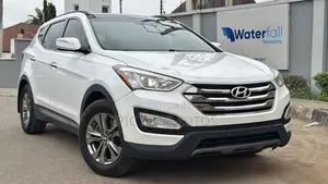 Hyundai Santa Fe 2014 White