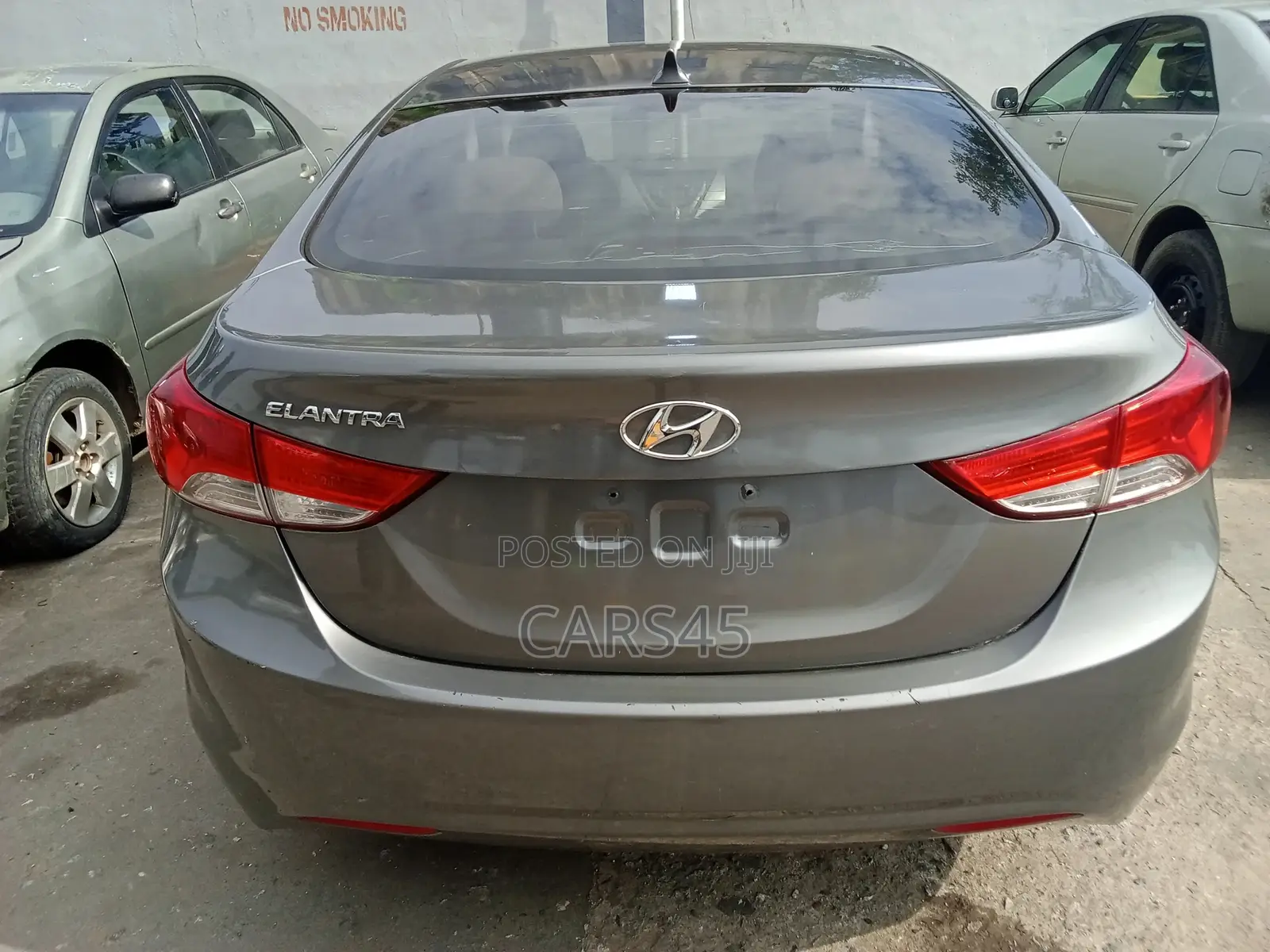 Hyundai Elantra 2013 Gray