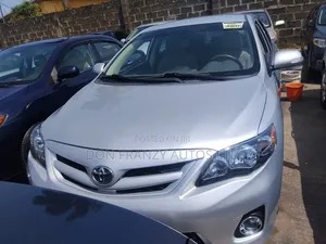 Toyota Corolla 2010 Silver