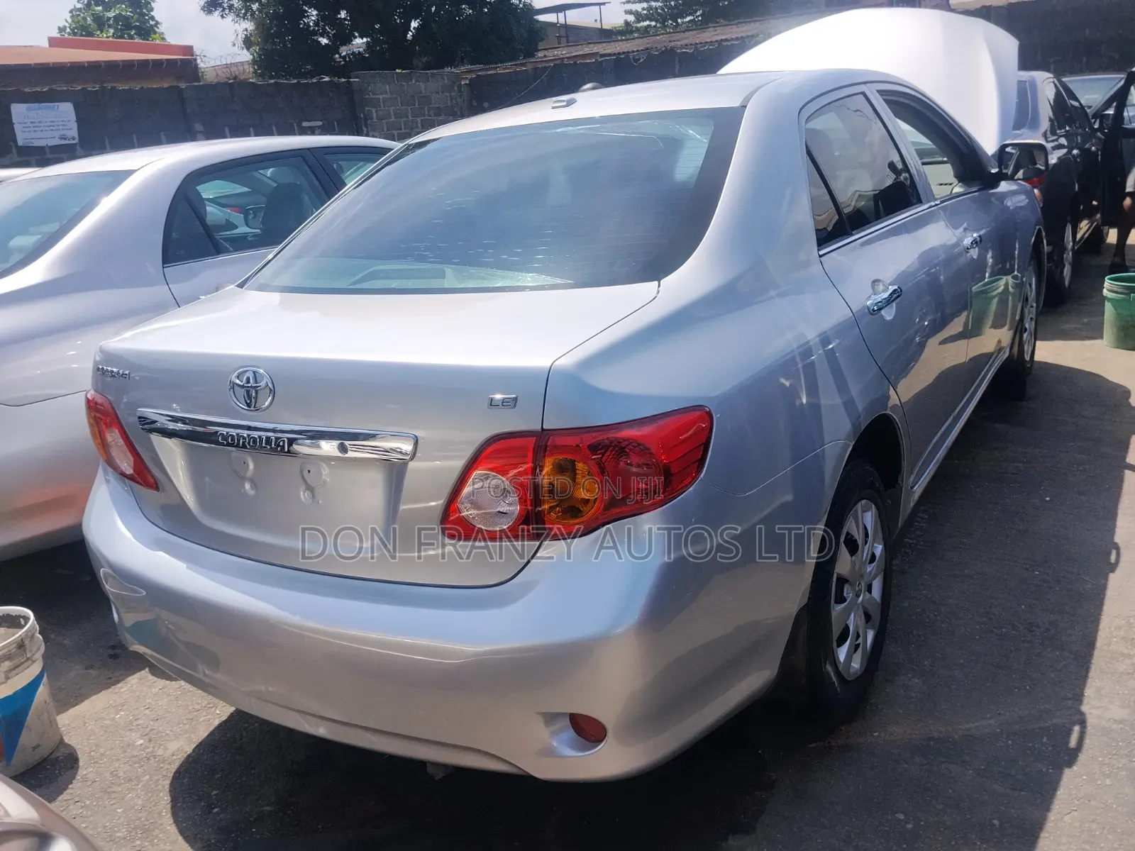 Toyota Corolla 2010 Silver