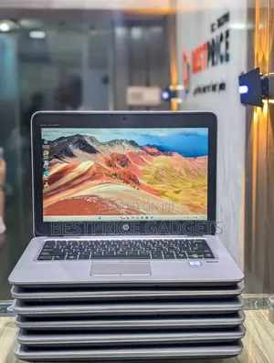 Laptop HP EliteBook 820 G3 8GB Intel Core i5 SSD 256GB