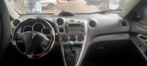 Pontiac Vibe 2010 White
