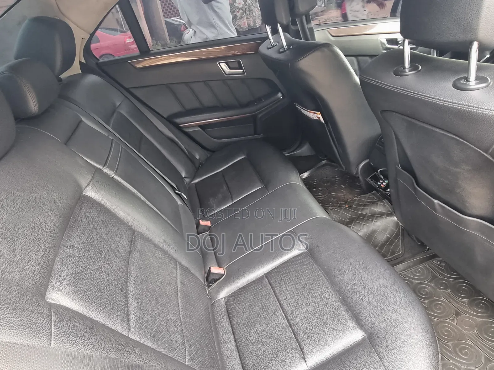 Mercedes-Benz E350 2011 Black