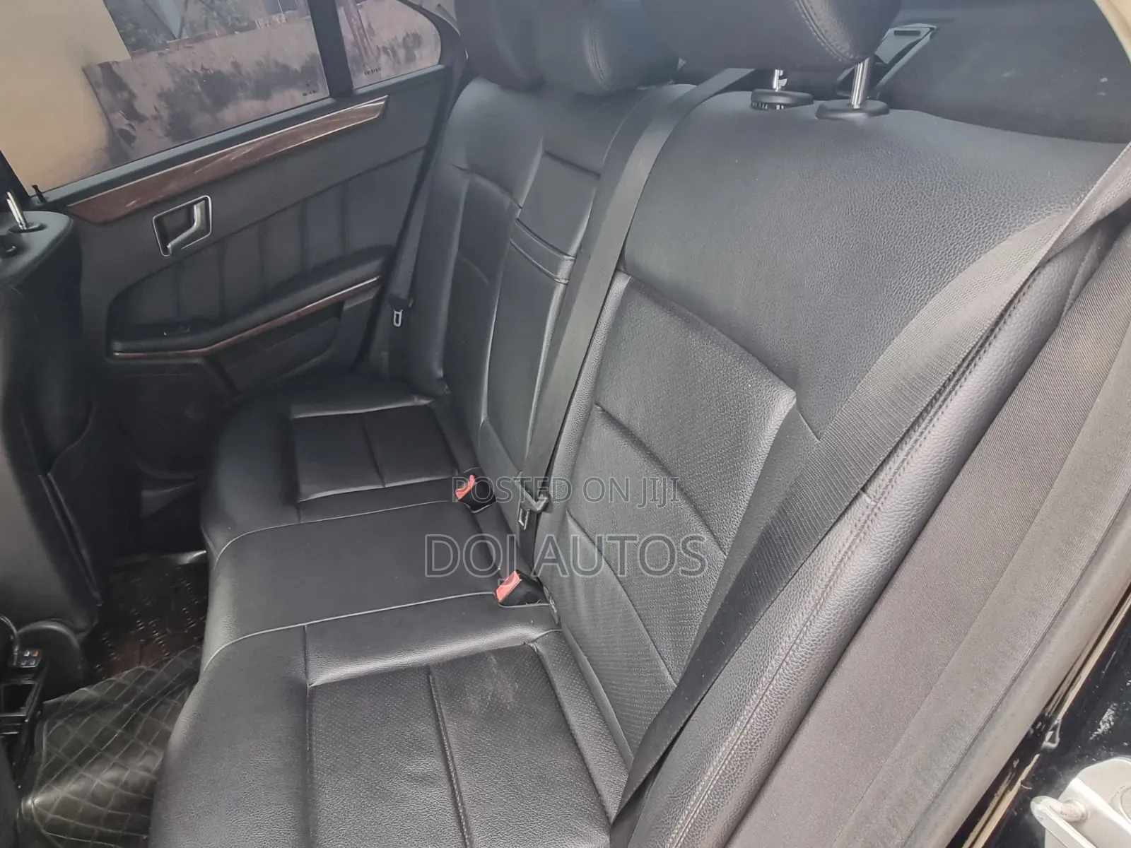 Mercedes-Benz E350 2011 Black