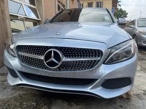 Mercedes-Benz C300 2015 Silver