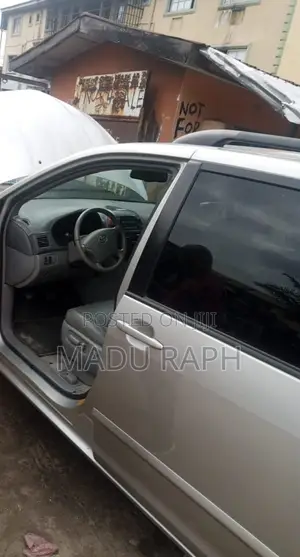Toyota Sienna 2007 Silver