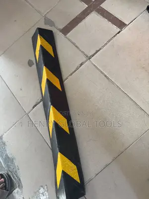 Heavy-Duty Rubber Corner Guard / Column Protector