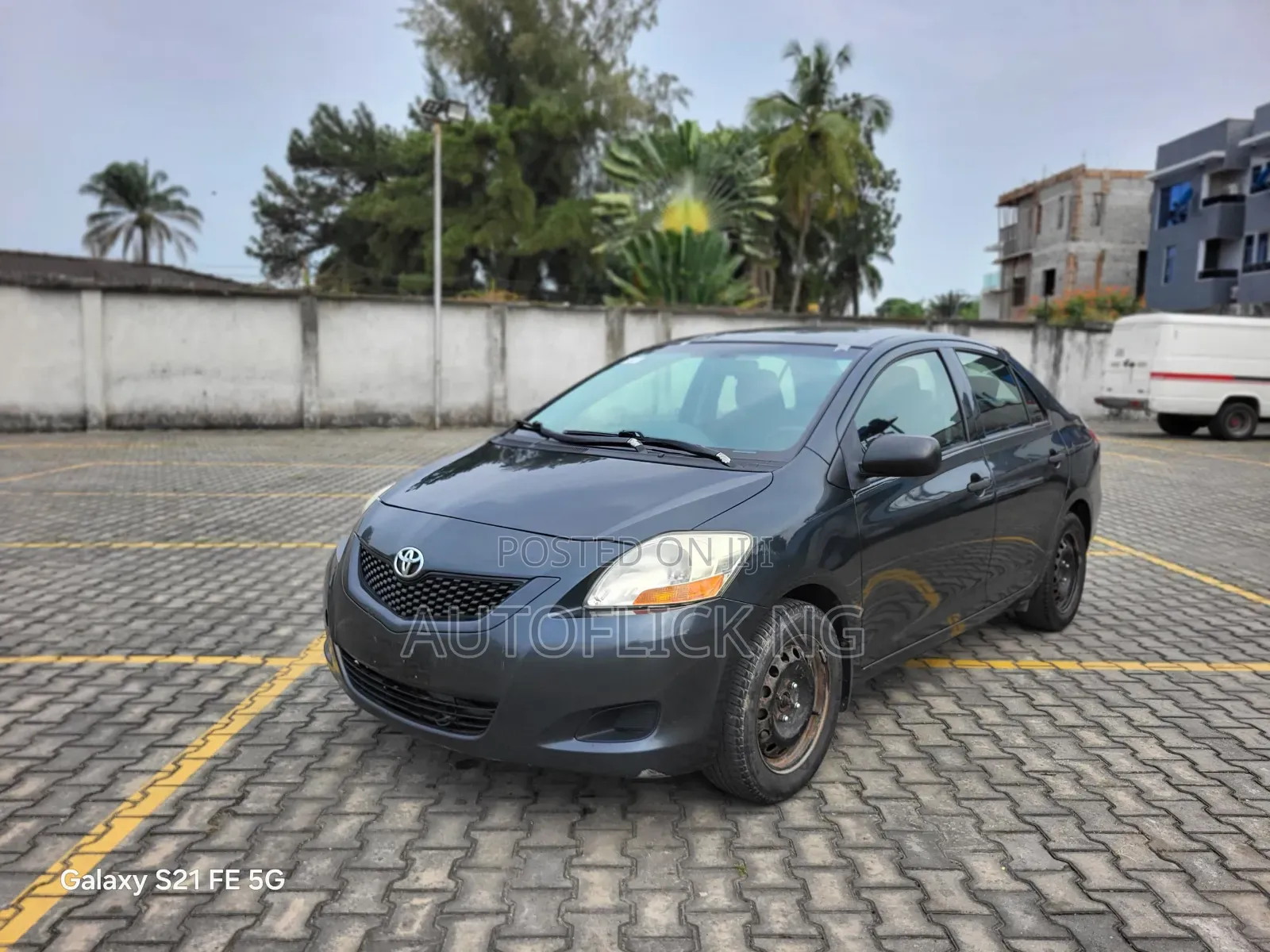 Toyota Yaris 2009 Gray