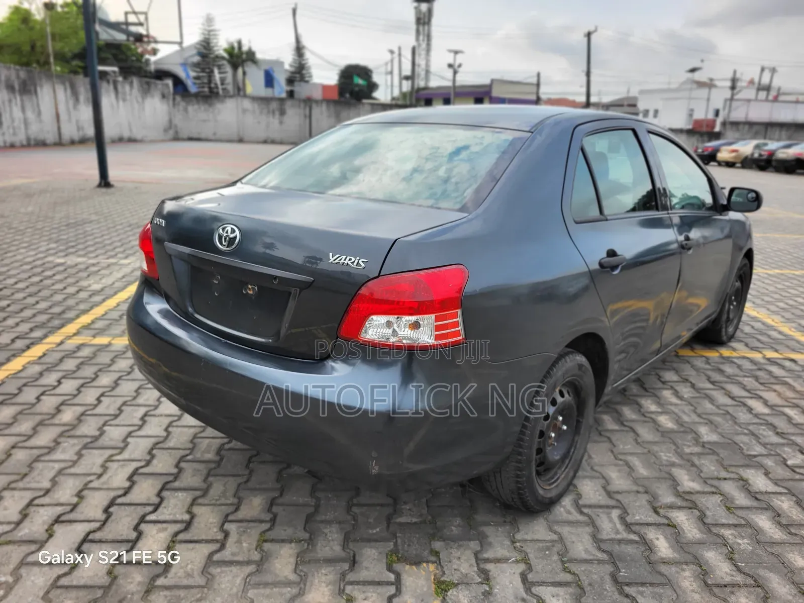 Toyota Yaris 2009 Gray