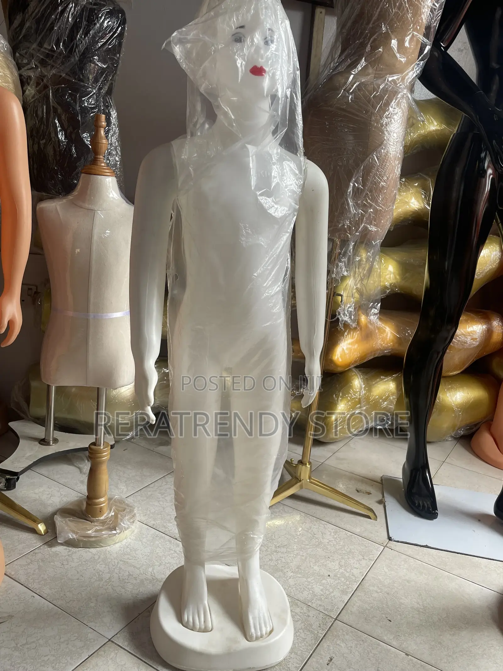 Kid Mannequin