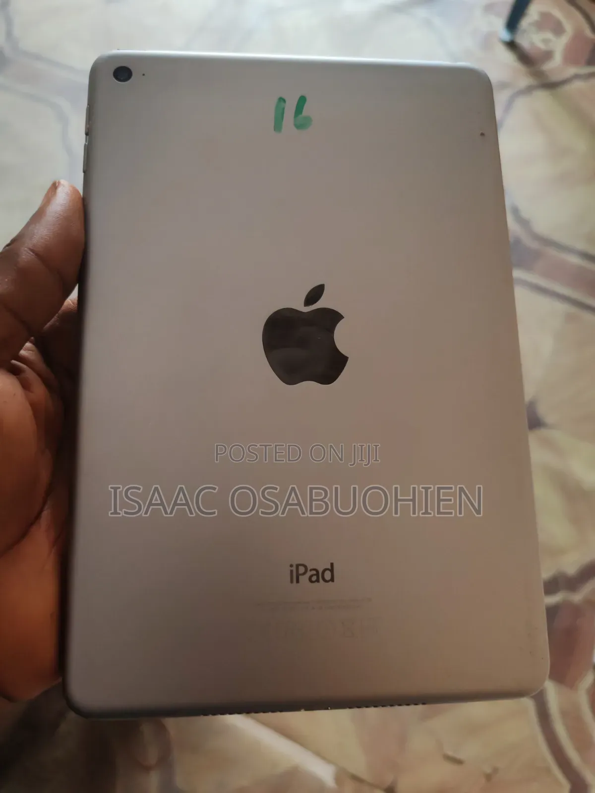 Apple iPad mini 4 16 GB Black