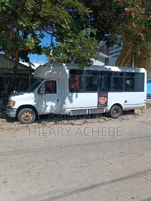 Ford E450 2009 White
