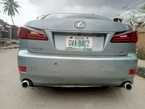 Lexus IS 2007 Blue