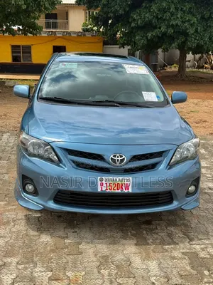 Toyota Corolla 2013 Blue