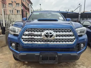 Toyota Tacoma 4dr Double Cab 2016 Blue