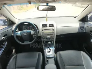 Toyota Corolla 2013 Silver