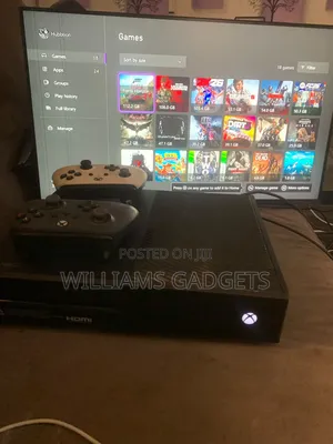 1tb Xbox One With 18 Installed Games and Two Wired Controllers