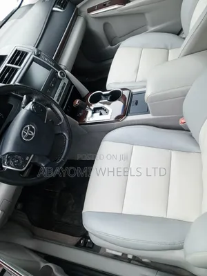 Toyota Camry 2012 Silver