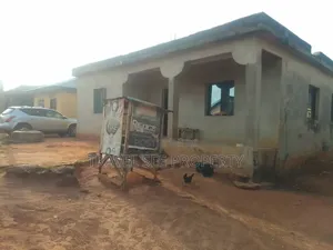 1bdrm Block of Flats in Residents Areas for sale