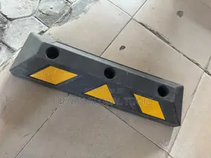 Heavy-Duty Rubber Wheel Stopper / Parking Car Stopper.