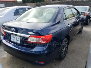 Toyota Corolla 2013 Blue