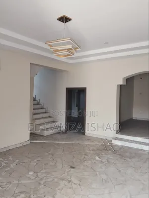 6bdrm Duplex in Apple Wood Estate, Lugbe District for rent