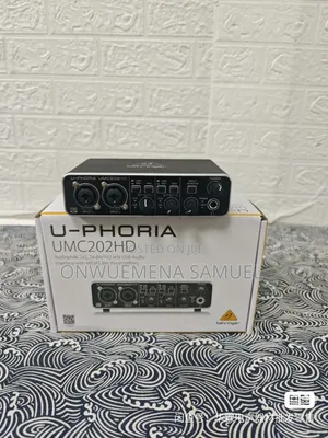 Behringer U-Phoria Sound Card UMC202HD