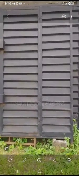 8x8 Iron Container