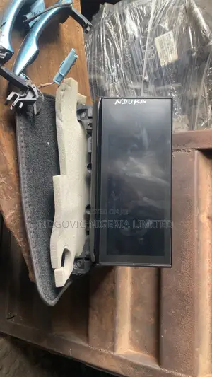 Peugout 3008/5008 Navigator Multimedia Display