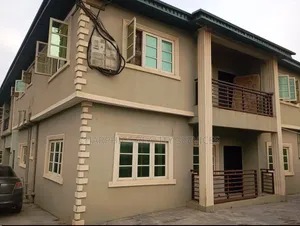 5bdrm Block of Flats in Agric for sale