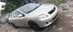 Toyota Corolla 2010 Gold