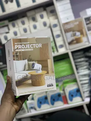 Rechargeable Android TV Projector
