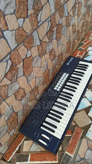 Novation Launch Key 49 Midi USB Keyboard/Piano