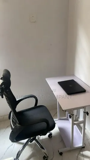 Headrest Office Chair With Laptop Table Available