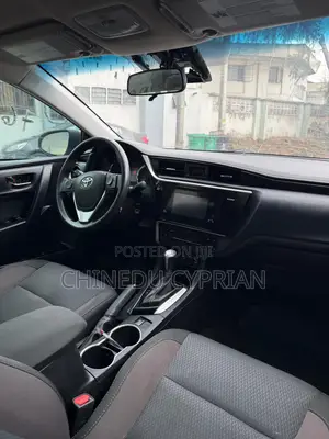 Toyota Corolla LE 4dr Sedan (1.8L 4cyl CVT) 2017 Silver