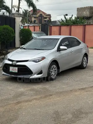 Toyota Corolla LE 4dr Sedan (1.8L 4cyl CVT) 2017 Silver