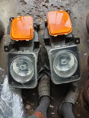 Hummer H3 Headlight