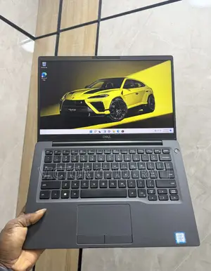 Laptop Dell Latitude 7400 8GB Intel Core i5 SSD 256GB